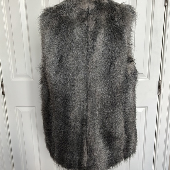 Banana Republic Faux Fur Tunic Vest - Picture 4 of 7